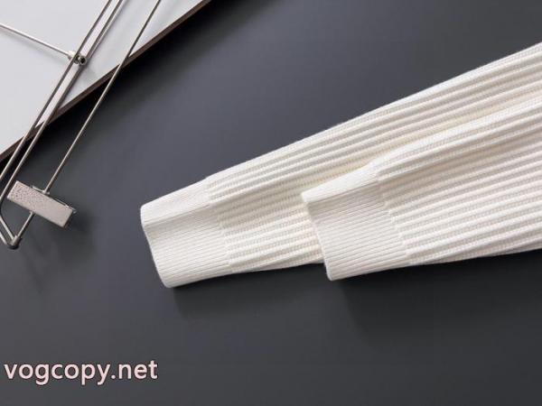 セーター新作限定 早い者勝ち 超激安価格 最新大人気偽物 ブランド 販売LOEWE 4
