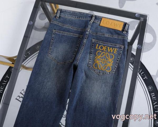 ジーンズブランド コピー 優良店トレンド商品 今年の秋冬先行販売新作 人気復活LOEWE 1