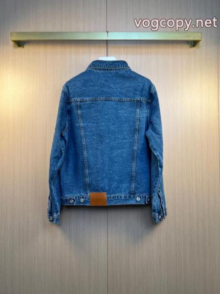 ジャケットブランド 偽物 激安芸能人愛用 抜群な新鮮度 限定モデルLOEWE 4