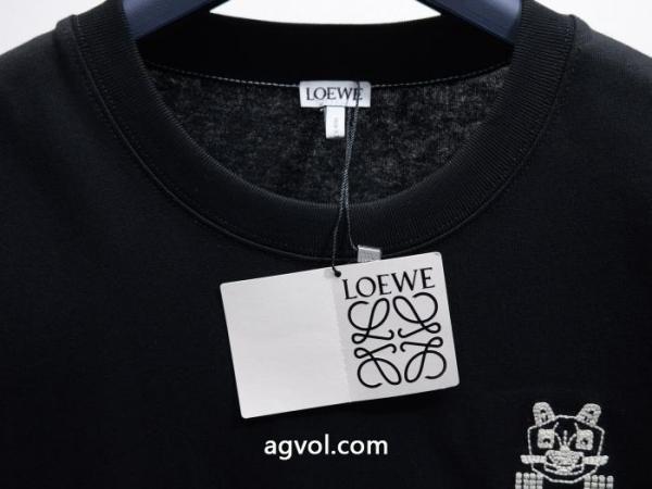 最安値激しい争奪戦 有名な 人気ブランドの秋冬新色ブランド コピー 半袖TシャツLOEWE 3