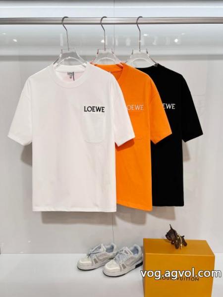 新作入荷 話題の新作到着 2026年流行LOEWEブランド スニーカー 激安半袖Tシャツ 0