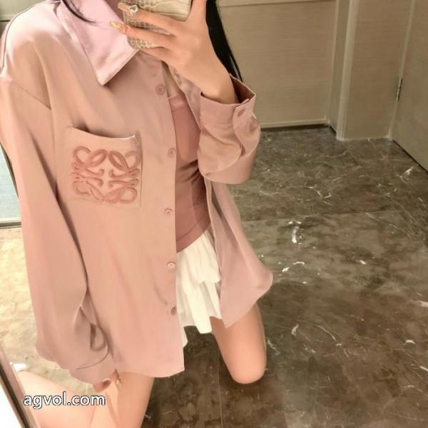LOEWE 長袖Tシャツブランド スーパー コピー 優良店爆買い大得価防寒 オフィスファッション 使い勝手の良い. 5