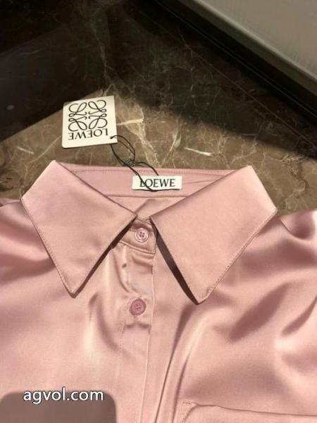 LOEWE 長袖Tシャツブランド スーパー コピー 優良店爆買い大得価防寒 オフィスファッション 使い勝手の良い. 7