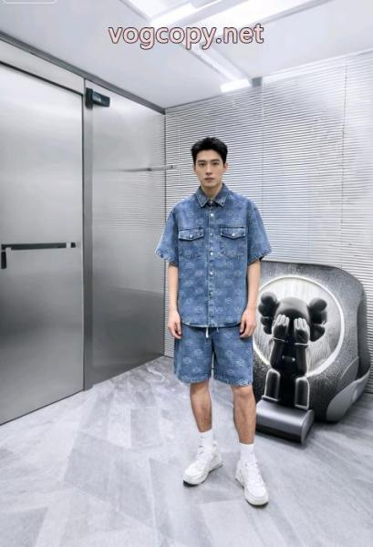 LOEWE上品な印象に格上げ 新作限定セール 人気新商品ブランド コピー 通販セット 5 