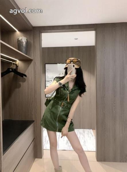 ワンピースLOEWE大人でお上品 数量限定特別価格 優れものブランド 偽物 激安 通販 4