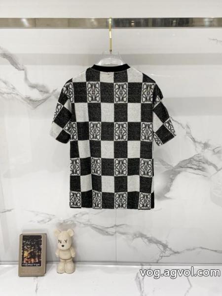 切り売り販売 限定生産品 個性的なモデルLOEWEコピー 商品 通販半袖Tシャツ 0 