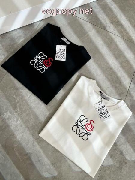 大活躍間違いなし 新作をご紹介 人気上昇中半袖Tシャツブランド コピー ショップLOEWE 3