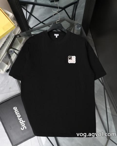 LOEWE海外完売続出 話題沸騰中 完売間近偽物 ブランド半袖Tシャツ 0 