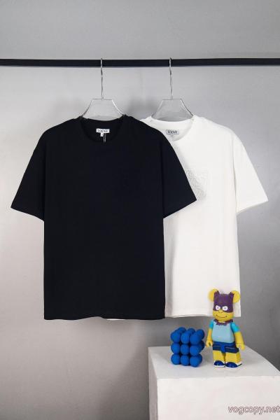 偽 ブランド 通販半袖Tシャツおしゃれ感度が高まる 最新で完売確実 高級感が溢れるLOEWE 0 