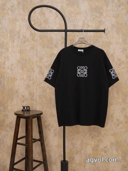 ブランド コピー ショップ半袖Tシャツ今年新作登場 今季トレンド 最旬!LOEWE 3