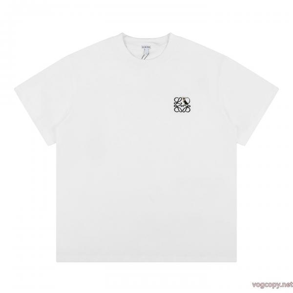半袖Tシャツ偽物 ブランド 販売LOEWE快適さと洗練された表情 最新話題沸騰中 今季トレンド 0