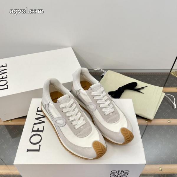 LOEWE人気爆だんな売れ筋! 無造作 使い勝手も良好コピー ブランド 販売スニーカー.. 1