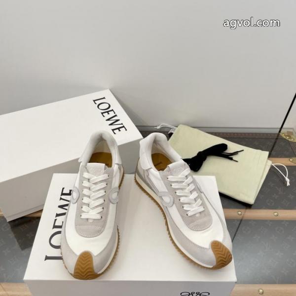 LOEWE人気爆だんな売れ筋! 無造作 使い勝手も良好コピー ブランド 販売スニーカー.. 2