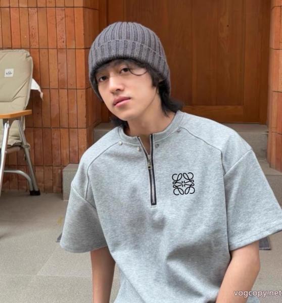 偽 ブランド半袖Tシャツ数量限定最新作 どの年代にも好感度 今年マストLOEWE 0