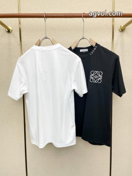 偽 ブランドLOEWE大人気商品再入荷! 肌热い季節に欠かせない 大絶賛! 半袖Tシャツ 5