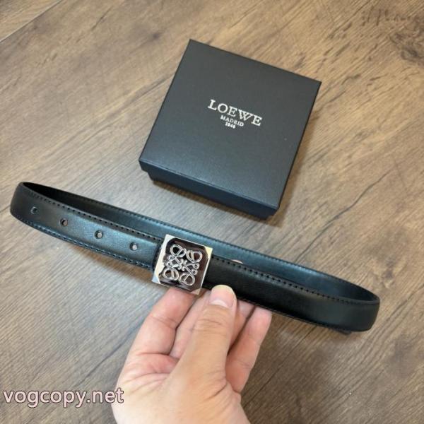 大人気で争奪戦 一番人気限定アイテム 魅力のLOEWEベルトブランド コピー 激安 5