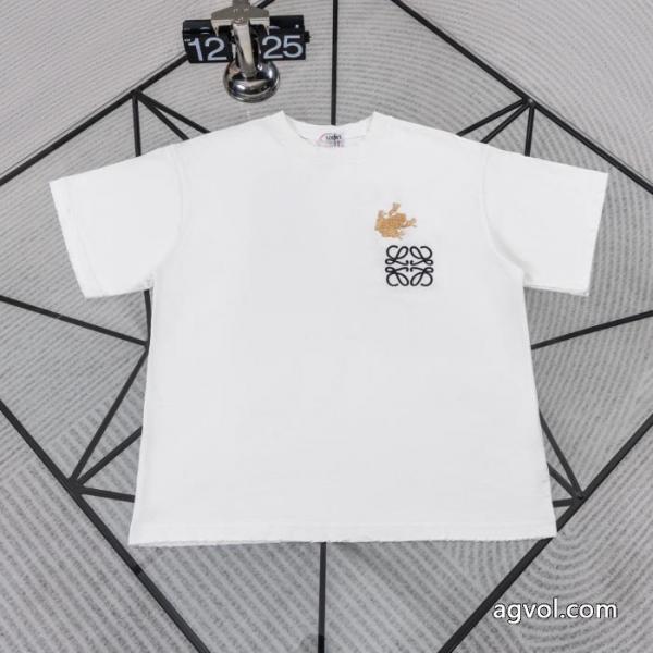LOEWE半袖Tシャツ 2026スーパーコピー視線を集めて 甘い風 品質保証低価 4
