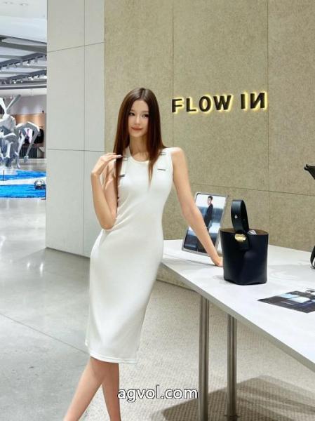 ワンピースコピー 商品 ブランドLOEWEファッション 2026限定モデル 数量限定超特価 5 