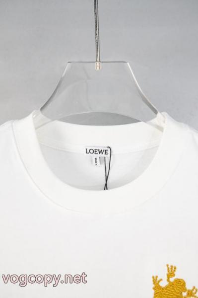 半袖TシャツLOEWE大人っぽさ 便利な定番アイテム 優秀なコピー 品 販売 2