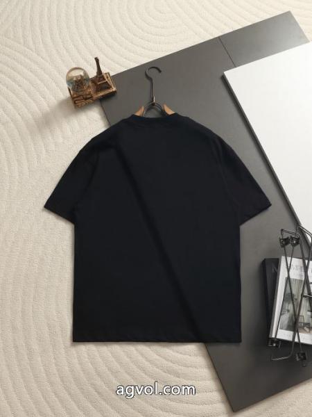 ブランド コピー 優良夏季流行り 低価格 新品入荷2026LOEWE半袖Tシャツ 1