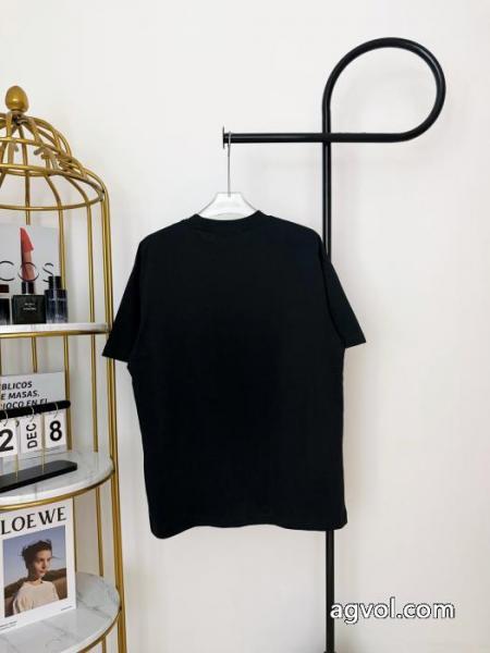 ブランド コピー ショップLOEWE天然着色 極上の着心地 個性的 半袖Tシャツ 2