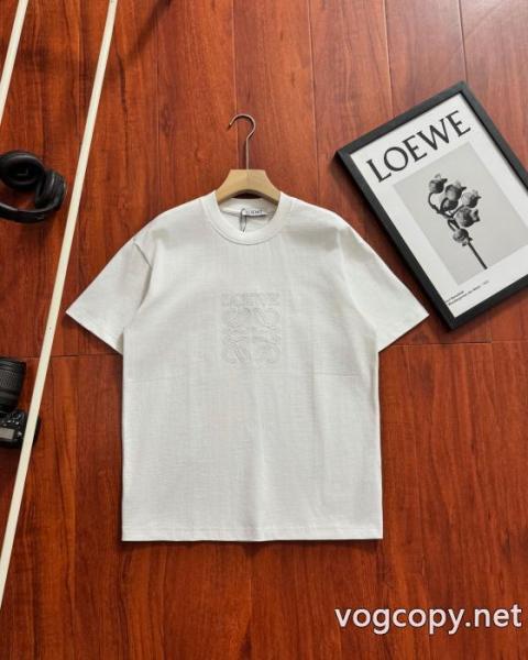 LOEWEブランド コピー超人気 予約完売品 圧倒的人気半袖Tシャツ 2