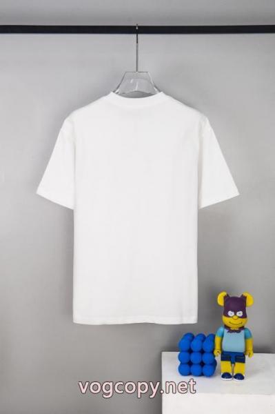 新しい斬新なスタイル 大特価新作限定 カラー豊富スーパー コピー 通販 優良LOEWE半袖Tシャツ 3