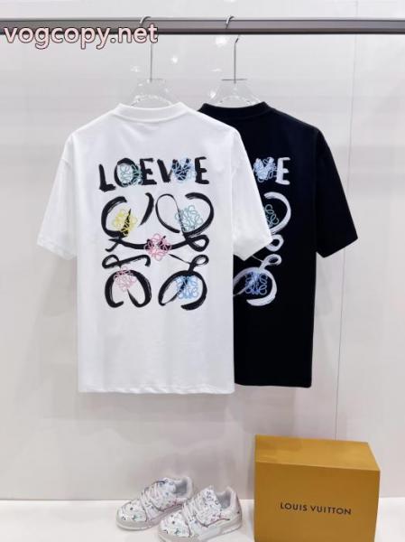 偽物 通販半袖Tシャツ大人気定番 人気商品登場 2026話題アイテムLOEWE 3