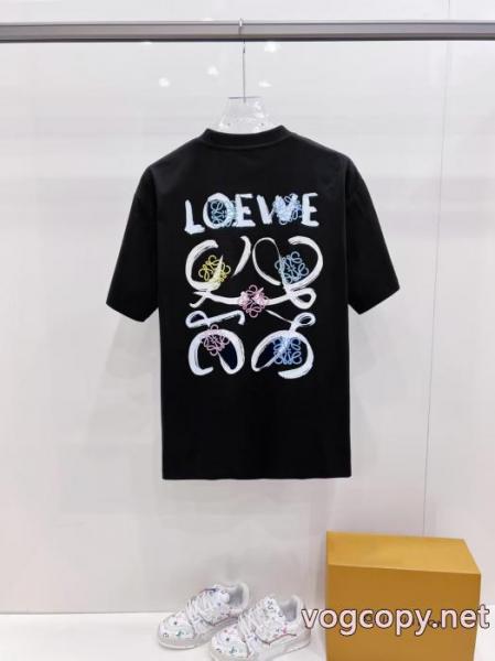 偽物 通販半袖Tシャツ大人気定番 人気商品登場 2026話題アイテムLOEWE 4