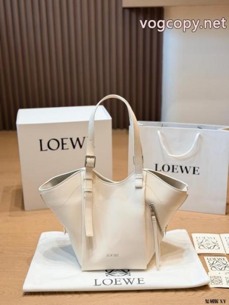 LOEWEバッグコピー 商品 ブランド人気のオシャレものから オシャレな雰囲気 毎年大人気商品 1