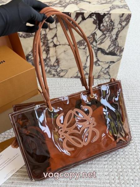 ブランド 通販店バッグ有名人同じアイテム 割引セール 話題が沸騰中LOEWE 3