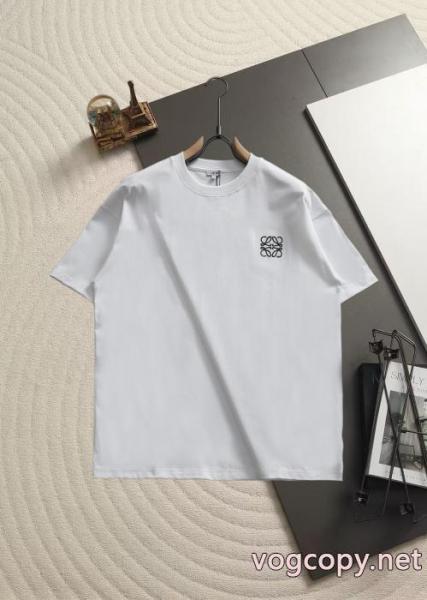 お得260%新品 安価 視線を集めて半袖TシャツLOEWEブランド 偽物 激安 4