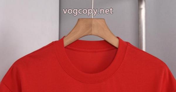 ロエベ激安 ブランドTシャツSALE 2026 毎シーズンに活躍する ファッション 人気. 4