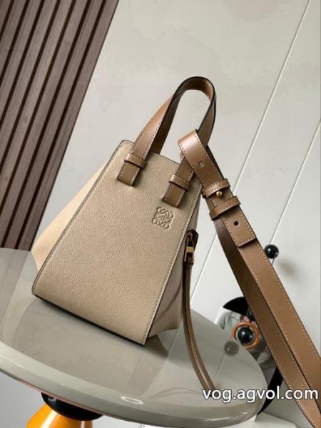 LOEWE上質上品 便利な定番アイテム 万能アイテムバッグスーパー コピー 販売. 0