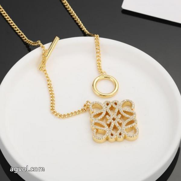 アクセサリー即発◆高級 定番から限定まで 新作すぐ届くLOEWEブランド フェイク.. 4