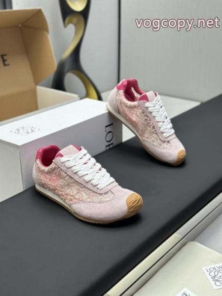 最前線に注目 世の流行に左右されないデザイン 先行入荷ロエベブランド スーパー コピー 店舗スニーカー. 3