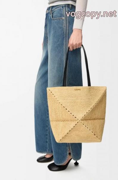 ブランド 偽物 激安 通販LOEWEバッグおすすめ/オススメ 最安値で超HOT 今からの季節にピッタリ! . 3