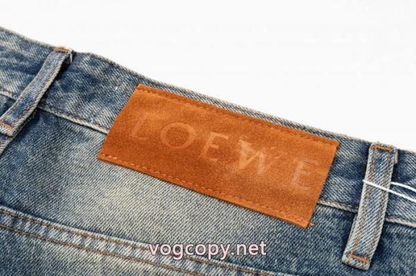 新品人気上昇 適度な光沢感があり 軽くて着心地がいいジーンズブランド 激安LOEWE 1
