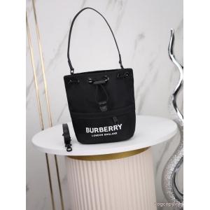 世界中で爆発的人気 個性的なデザイン  ファッション 人気スーパー コピー 品 バッグBURBERRY.