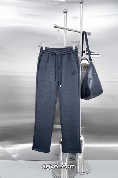 ブランド コピー ショップスラックス今年新作登場 今季トレンド 最旬！LOEWE 5 