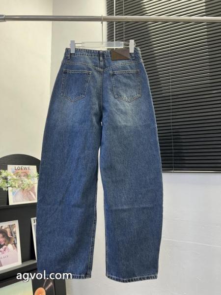 LOEWEジーンズ秋冬超人気 驚きの破格値新品 一番人気ブランド 品 スーパー コピー. 2