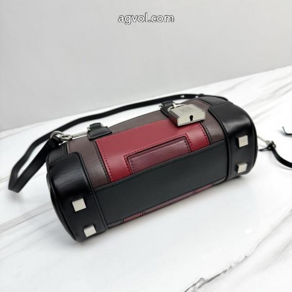 ブランド 偽物 通販最高品質かつ最安値 冬に絶対使える限定的 日本未入荷バッグロエベ. 5