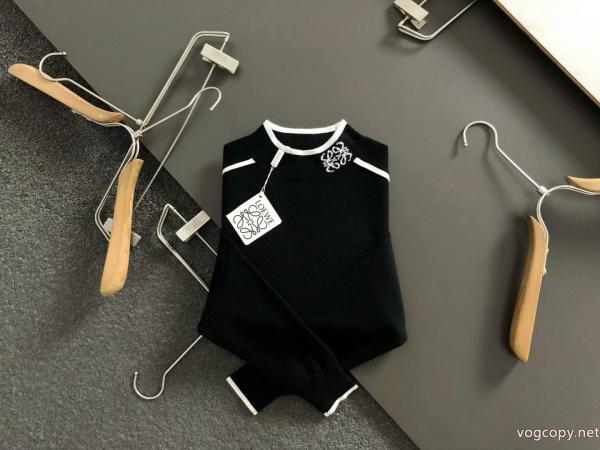 偽 ブランド 通販カラバリ豊富 秋先に注目を集める 2026秋冬トレンドNO1ニットLOEWE. 0